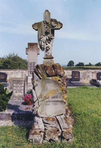 Monument sépulcral de G. Oberlin et S. Herrmann. Vue d'ensemble.