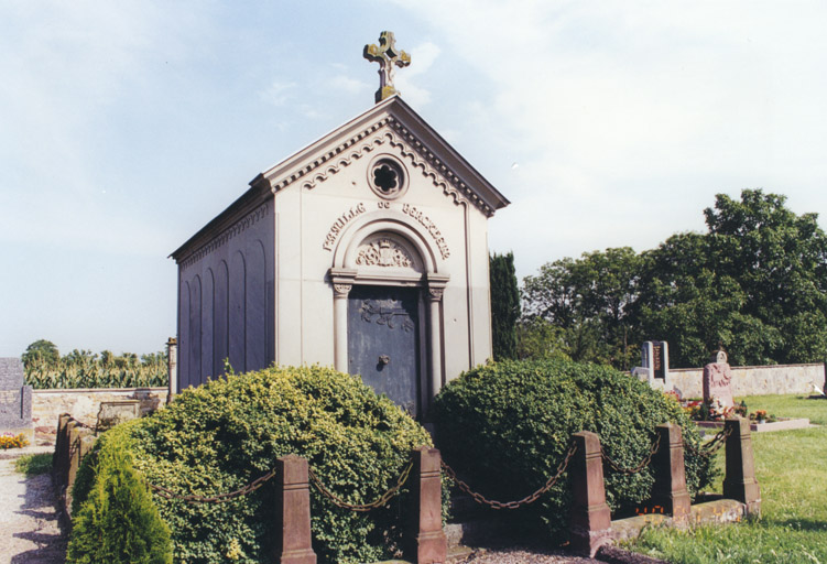 Chapelle funéraire de la famille de Berckheim. Vue d'ensemble de trois quarts.