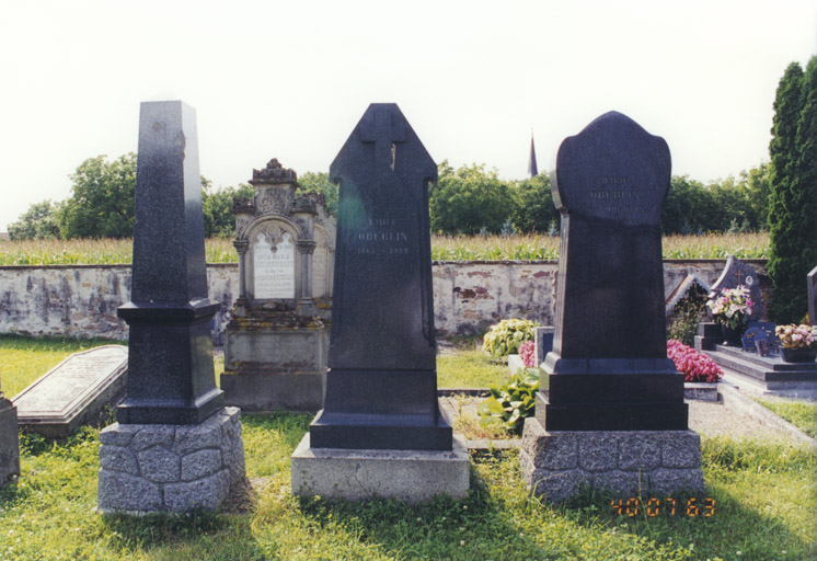Monuments sépulcraux de P. Oberlin, E. Oberlin et M. Oberlin. Vue d'ensemble.