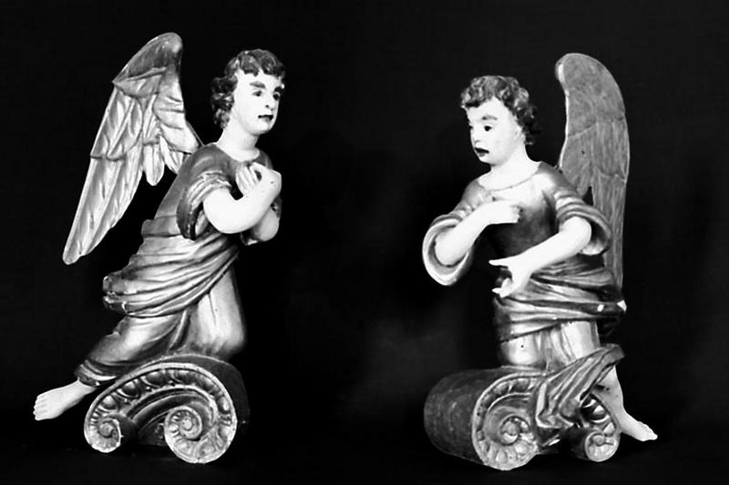 2 statues : anges