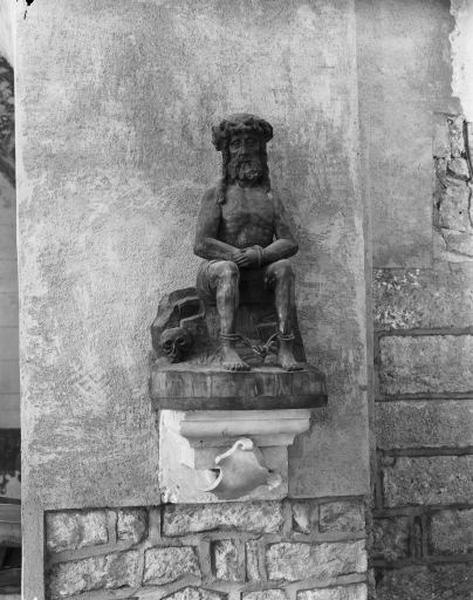 Vue de face. - © Région Franche-Comté, Inventaire du patrimoine, ADAGP, 1974