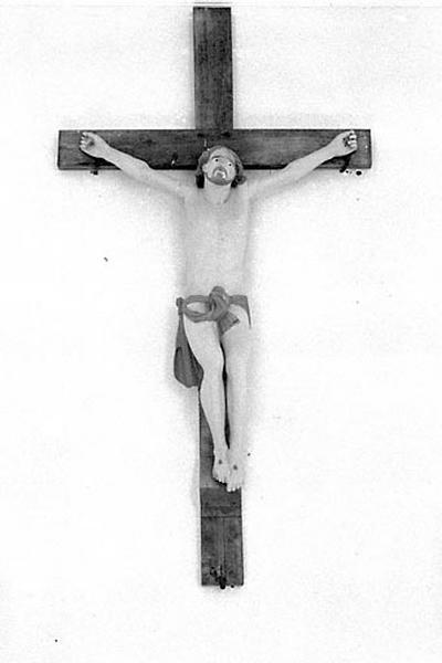 Croix : Christ en croix