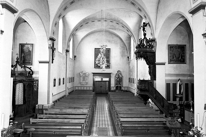 La nef vue depuis le choeur.