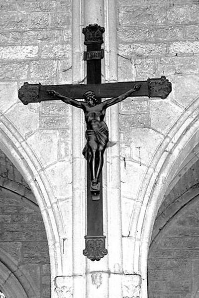 Croix : Christ en croix