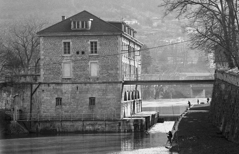 Ecluse et moulin Saint-Paul, depuis l'aval, en 1975.