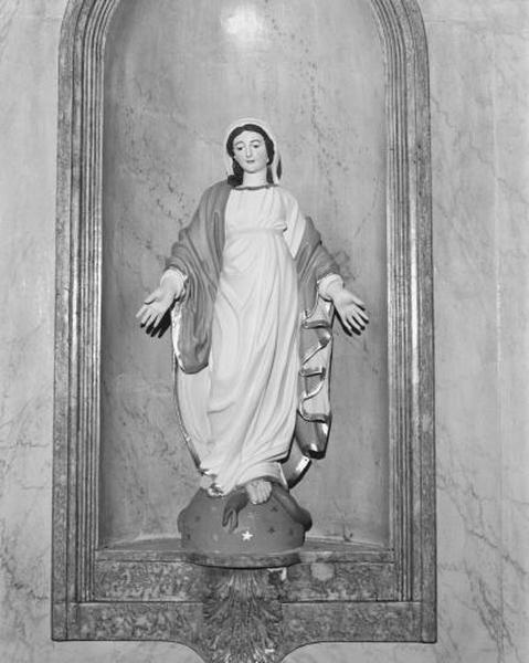 Statue : Vierge de l'Immaculée Conception