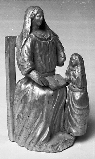 Groupe sculpté : l'Education de la Vierge
