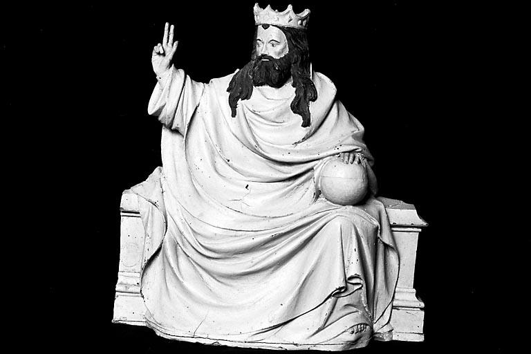 Vue d'ensemble de la Vierge.