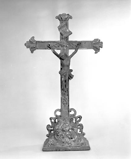 Croix d'autel