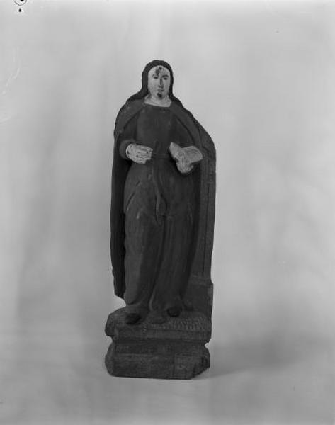Statuette : sainte Barbe (n° 1)