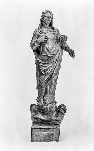 Statuette : Vierge de l'Assomption.