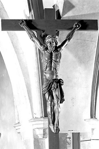 Croix : Christ en croix