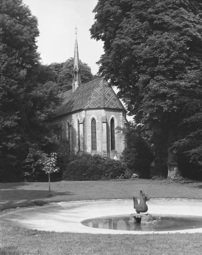 Abside de la chapelle en 1980.Vue depuis le parc au sud-est.