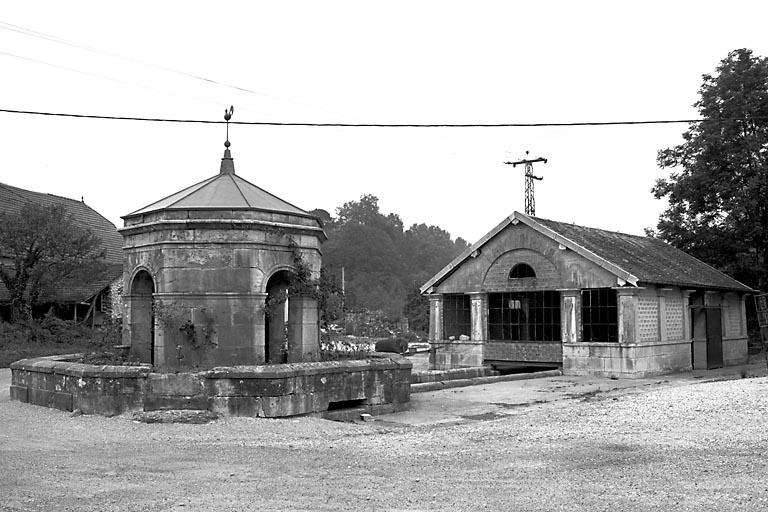 Fontaine, lavoir