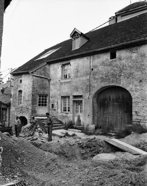 Façade antérieure, partie gauche.