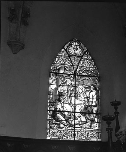 3 verrières (baies 0 à 2) : Apparition du Sacré-Coeur à Marguerite Alacoque, Nativité et Sainte Famille