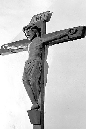 Croix : Christ en croix (n° 1)