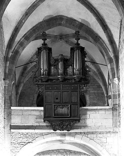 Vue d'ensemble de face. - © Région Franche-Comté, Inventaire du patrimoine, ADAGP, 1982