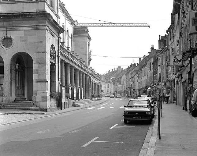 Façade latérale droite.