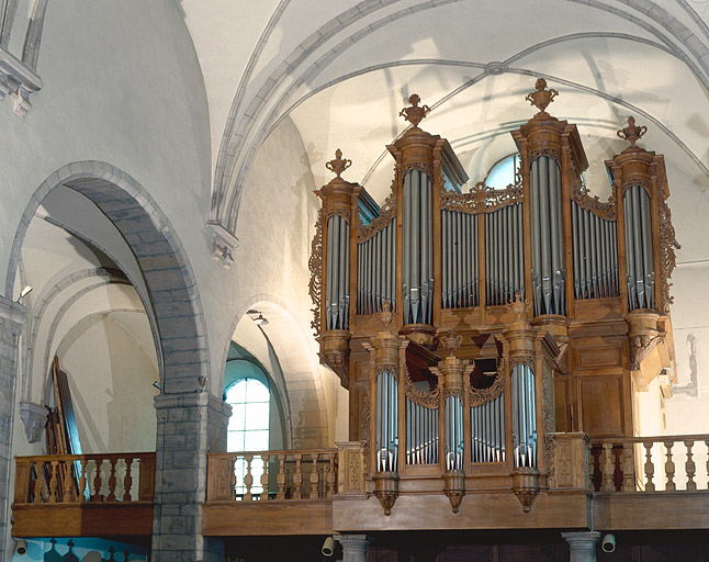 Grand orgue, vu de trois quarts droit. - © Région Franche-Comté, Inventaire du patrimoine, ADAGP