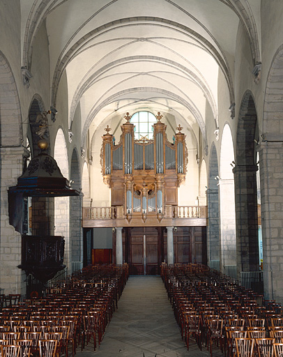 Grand orgue, vu de face.