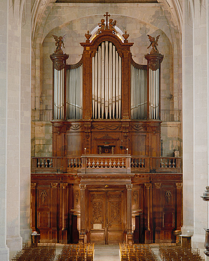 Grand orgue, vu de face.