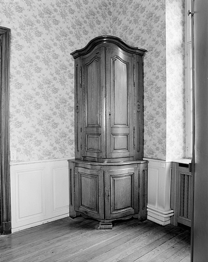 Armoire