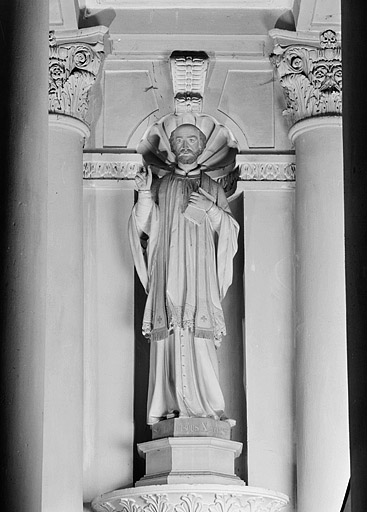 Statue n° 3, saint François-Xavier.