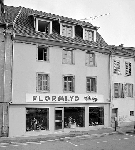 Façade sur la rue de la Schliffe.