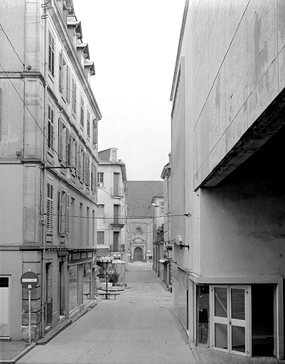 Rue des Etaux.