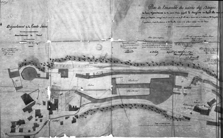 Plan de l'ensemble des usines de Baignes, de leurs dépendances et du cours d'eau appelé la Baignotte sur lequel elles sont situées, dressé par l'architecte soussigné dans le courant des mois [...] 1832 et janvier 1833, sur l'invitation de M. Kornprobst [...], d'après les indications de Mr Pataillot, directeur et de quelques employés desdites usines [partie gauche].