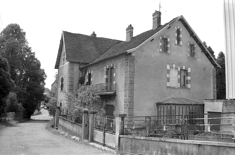 Logement patronal en 1987.