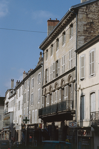 Façade antérieure.