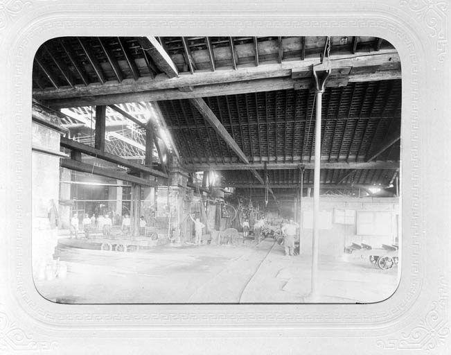 Intérieur du bâtiment de la Forge Neuve, à la fin du 19e siècle.