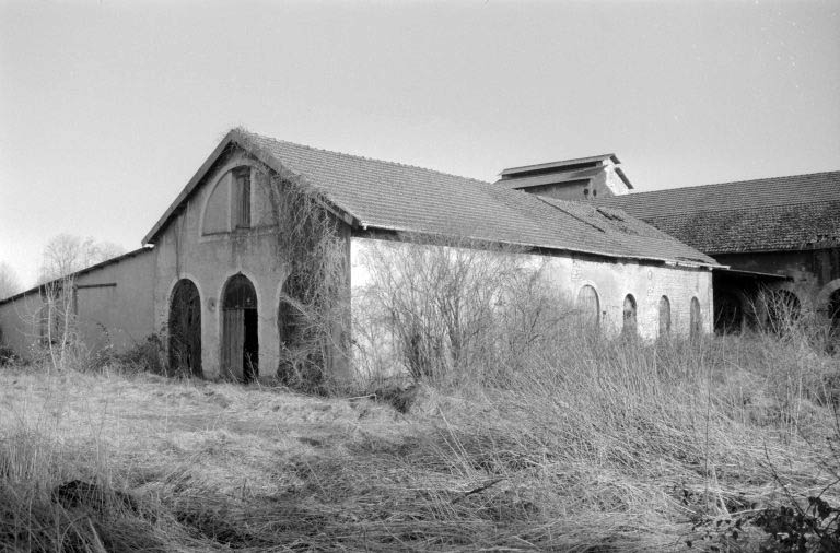 Façades postérieure et latérale gauche de la salle des machines.