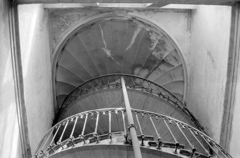 Cage de l'escalier tournant.