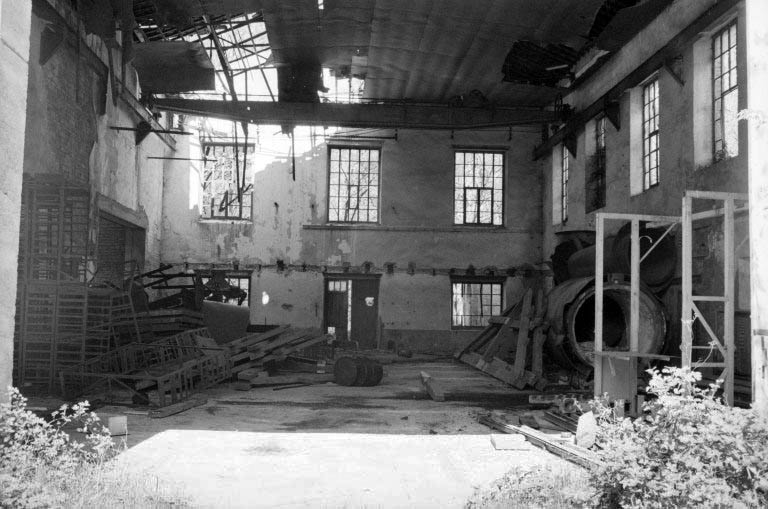 Forge Neuve. Centrale électrique : intérieur de la salle des machines H (ancien bâtiment du haut-fourneau).