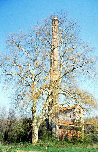 Usine métallurgique, usine de construction mécanique, usine de petite métallurgie dites forges de Fraisans