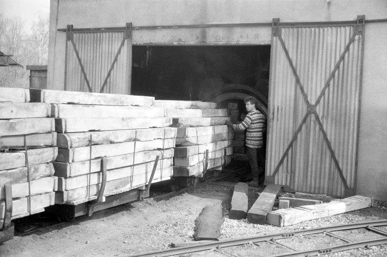 Chargement de l'autoclave.