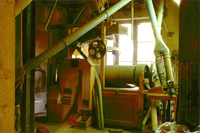 Minoterie (H), rez-de-chaussée : trieur à grains Lhuillier.