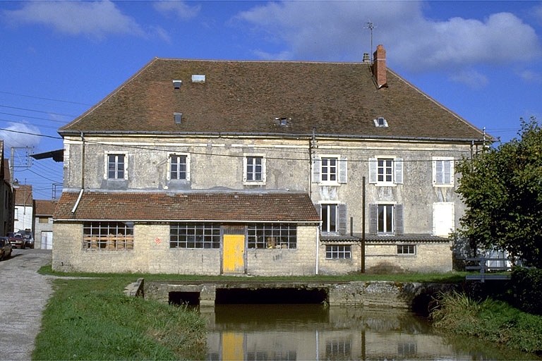 Façade postérieure de la minoterie.