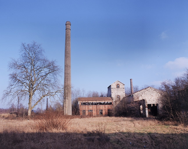 Forge Neuve. Centrale électrique, monte-charge du haut-fourneau et fonderie.