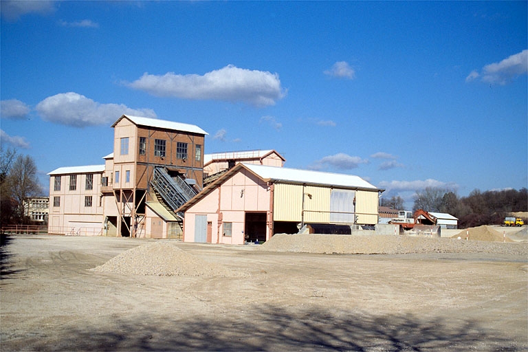 Bâtiments du broyeur vus du sud-ouest.