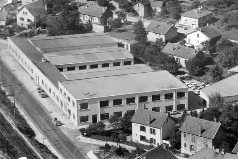 L'usine 2 vue du sud [détail d'une vue aérienne].