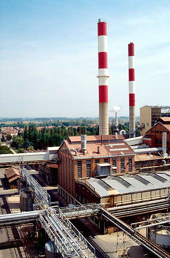 Chaufferie et générateurs de vapeur et d'électricité vus depuis le haut de la soudière.