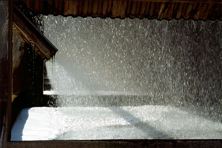 Intérieur d'une tour de réfrigération.