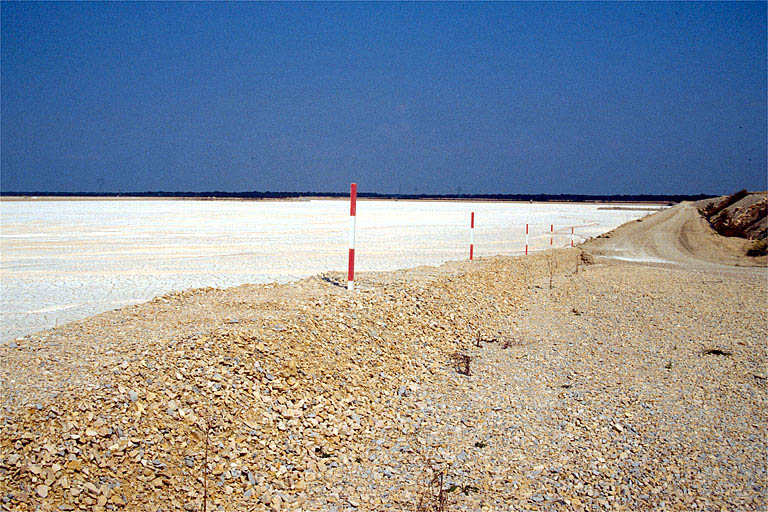 Bassins de décantation.