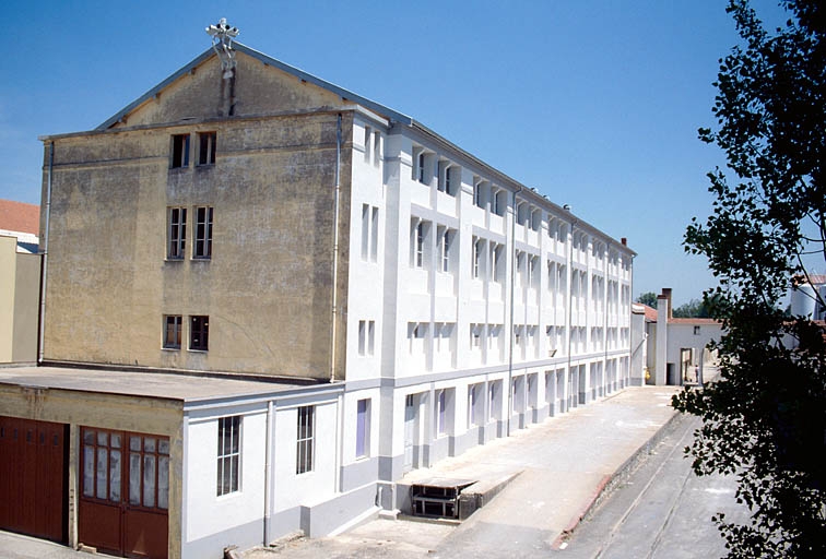 Usine de grès et de porcelaine des Ets Jacob-Delafon et Cie, Damparis : atelier de coulage des moules.