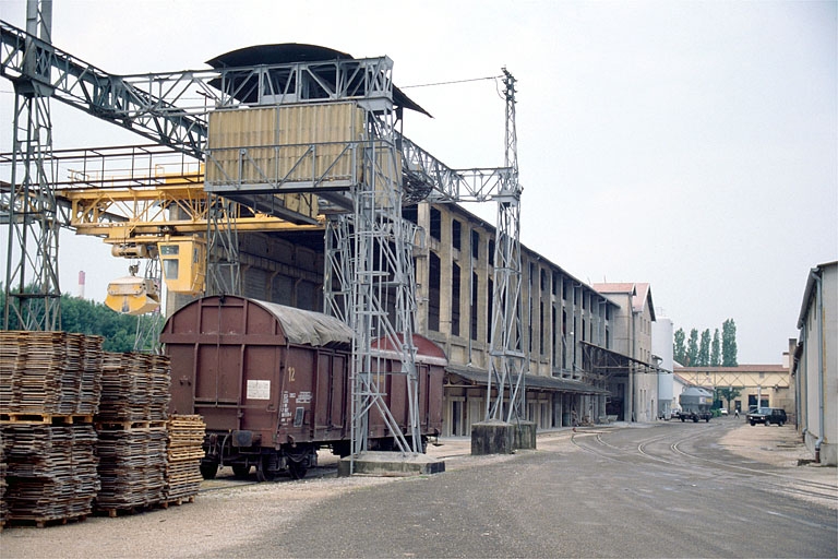 Pont roulant et hangar à terre (18).