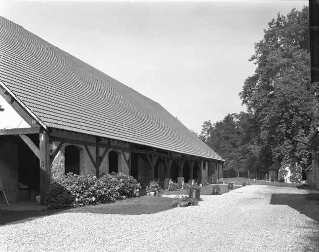 Halle à charbon vue de trois quarts en 1989.